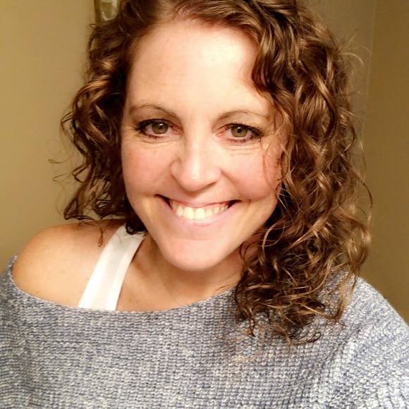 Meet your Posher, Alison - Picture 1 of 1